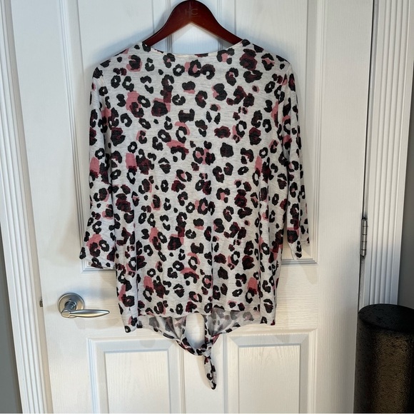 Reitmans 3/4 sleeve v neck button up with tie at bottom of waist size XL - Picture 12 of 13